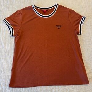 Y2K Vibes! Guess Rust Colored T-Shirt with Black and White Trim, sz L